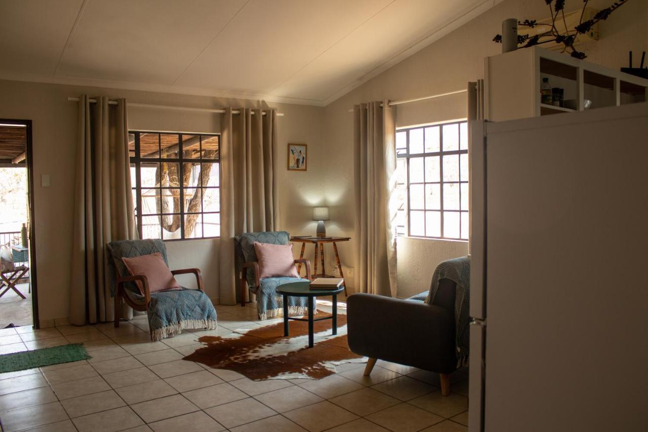 Hello Kruger Hideaway Cottage & Skilpad Studio Marloth Park Exterior foto